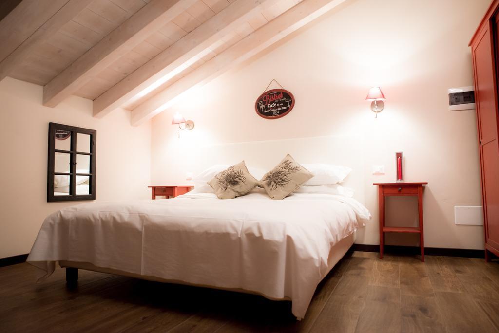 Casa Rosa Bed & Breakfast San Giuliano Milanese Oda fotoğraf