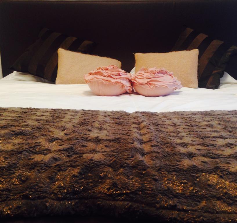 Casa Rosa Bed & Breakfast San Giuliano Milanese Oda fotoğraf