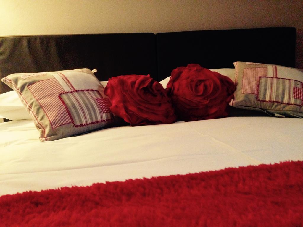 Casa Rosa Bed & Breakfast San Giuliano Milanese Oda fotoğraf